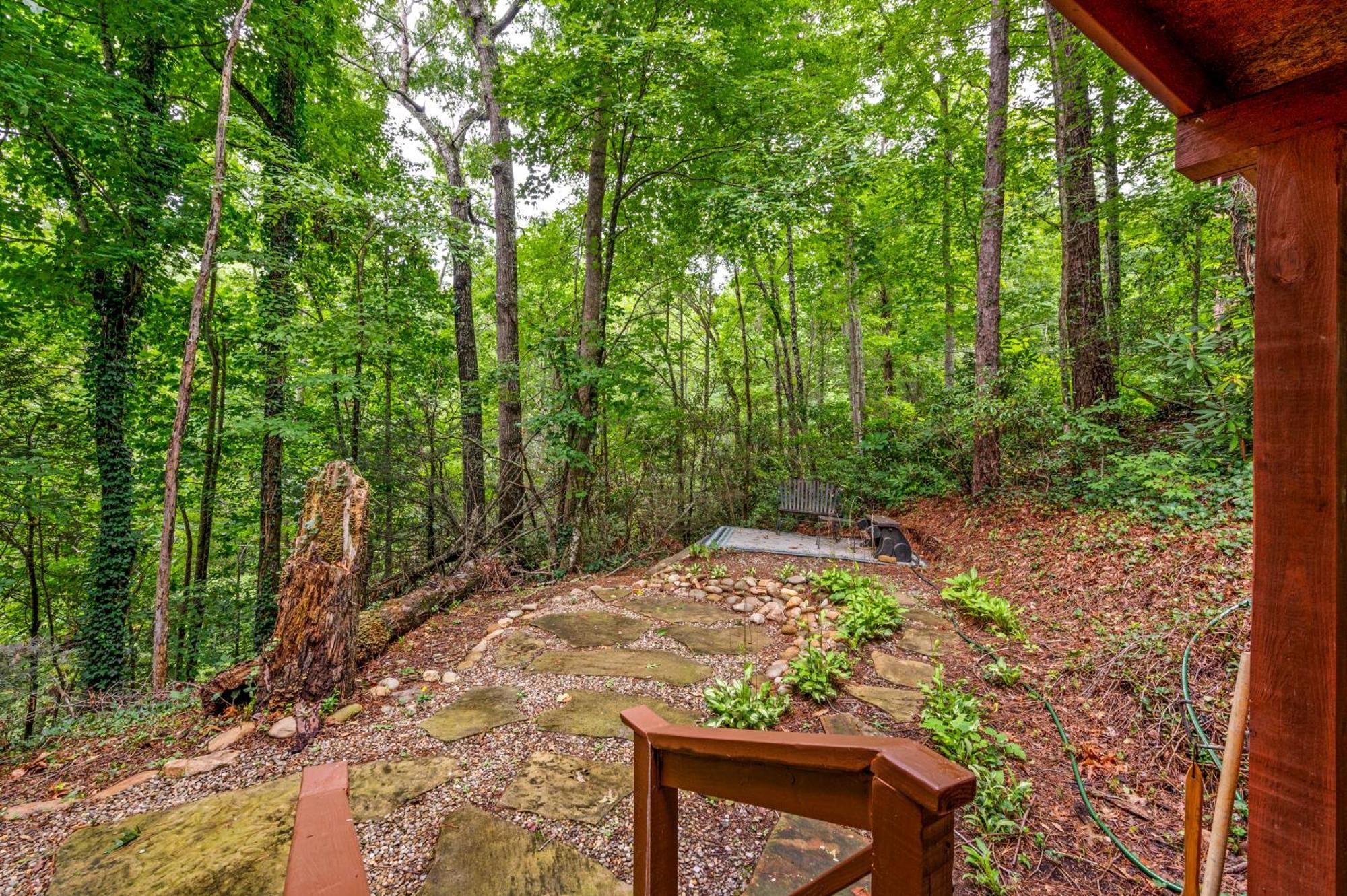 Beautiful Chalet With Fireplace And Large Game Room ガトリンバーグ エクステリア 写真