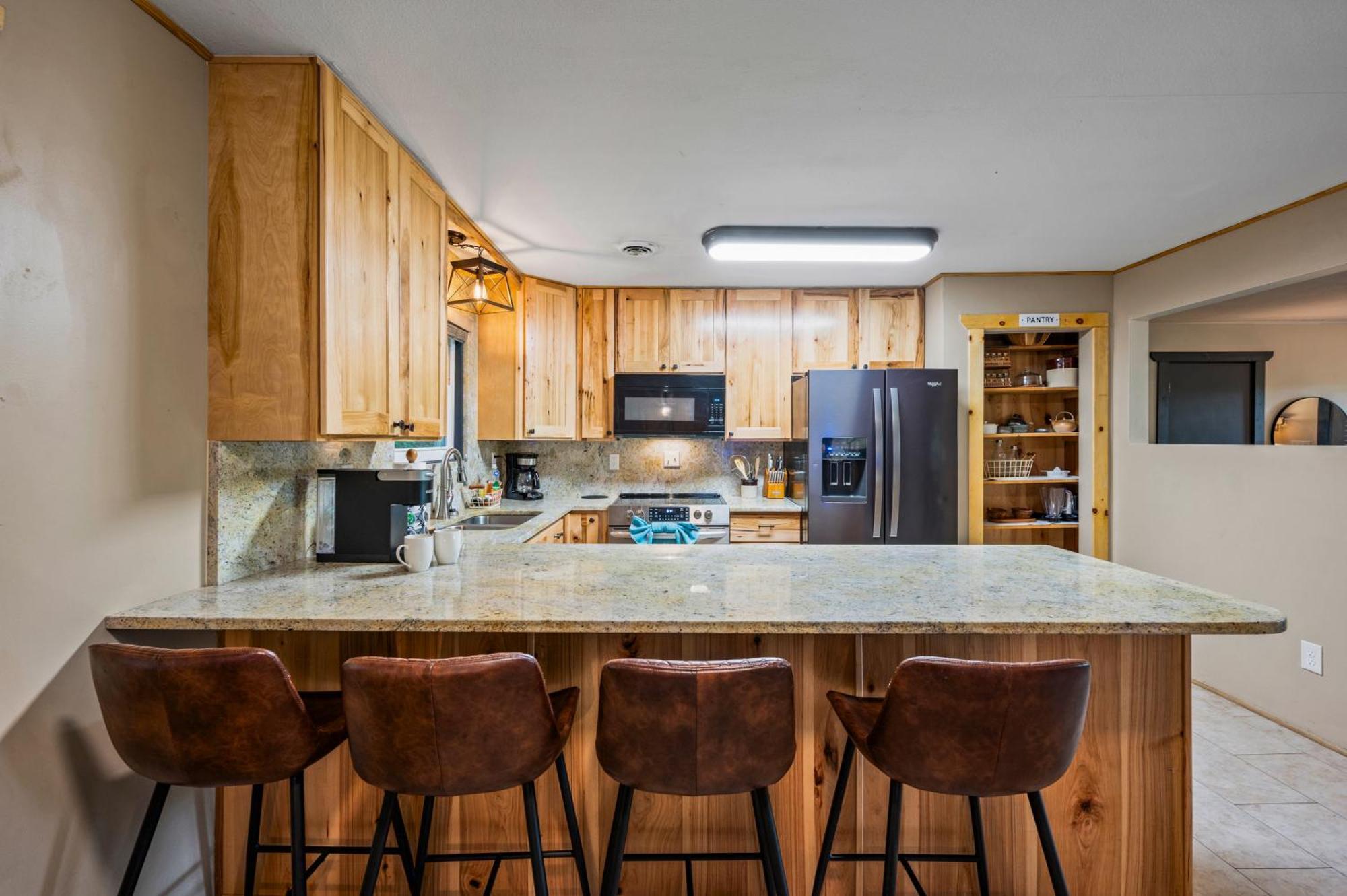 Beautiful Chalet With Fireplace And Large Game Room ガトリンバーグ エクステリア 写真